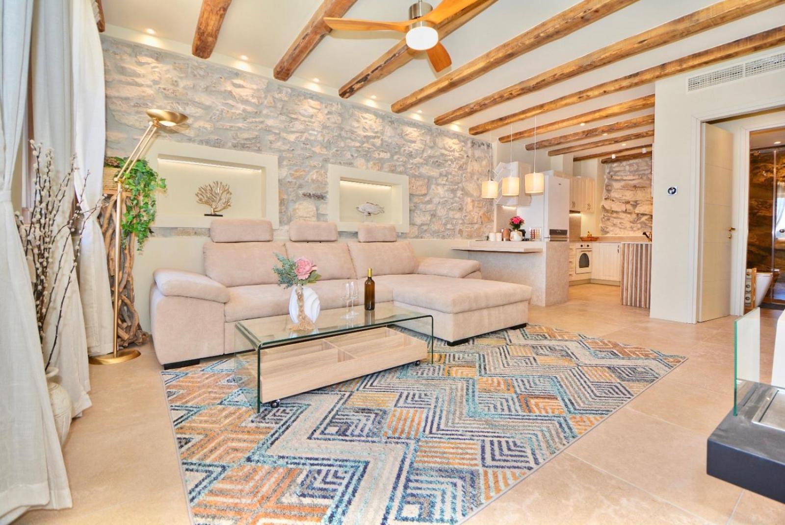 Villasonboard Rock Villa 3 Bed, 3 Bath, Jacuzzi, Seaside Ermioni Dış mekan fotoğraf